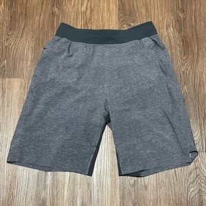 Lululemon T.H.E. Shorts Men’s Small Gray 9” Inseam